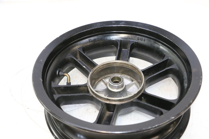 photo de REAR WHEEL RIM RIDE RACE GT 2T 50 (2012 - 2017) - High-resolution close-up
