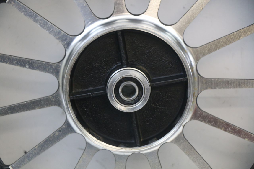 photo de REAR RIM REGAL RAPTOR RAXTER 2 125 (2007 - 2015) - Technical close-up