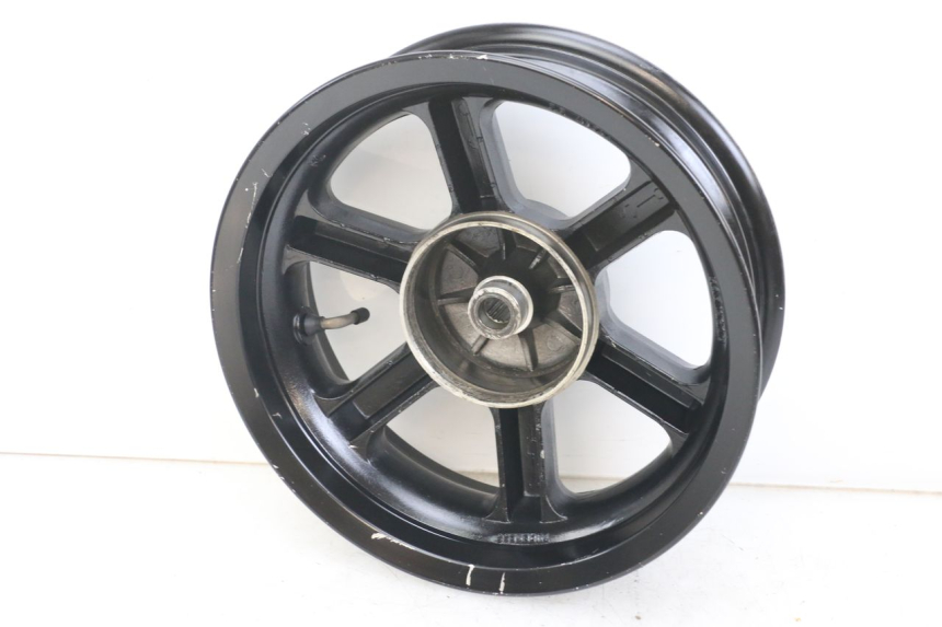 photo de REAR WHEEL KEEWAY RY6 2T 50 (2011 - 2019) - Technical close-up