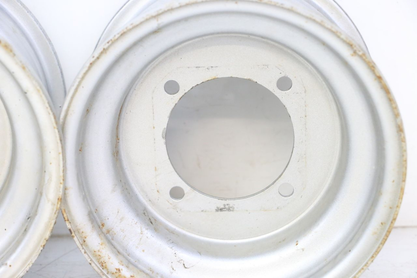 photo de REAR RIM HYTRACK S 150 (2003 - 2011) - Surface and material condition