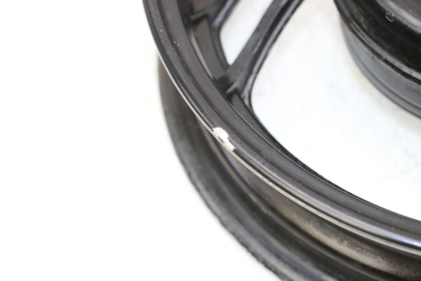 photo de REAR WHEEL RIM JM MOTORS SANTANA 50 (2014 - 2023) - Distinctive features