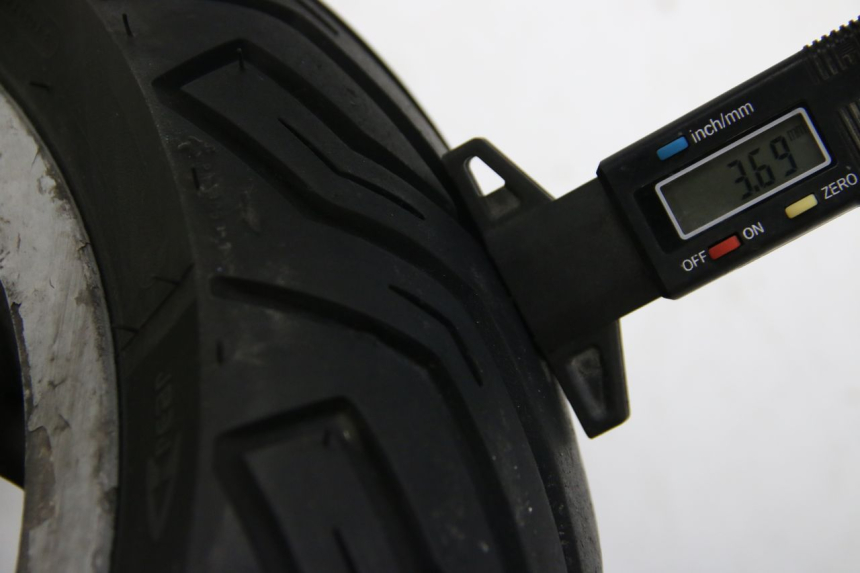 photo de REAR WHEEL RIM PEUGEOT SATELIS COMPRESSOR K15 125 (2006 - 2009) - Zoom on usage condition