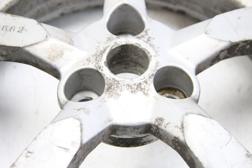 photo de REAR WHEEL RIM PEUGEOT SATELIS COMPRESSOR K15 125 (2006 - 2009) - Alternative perspective