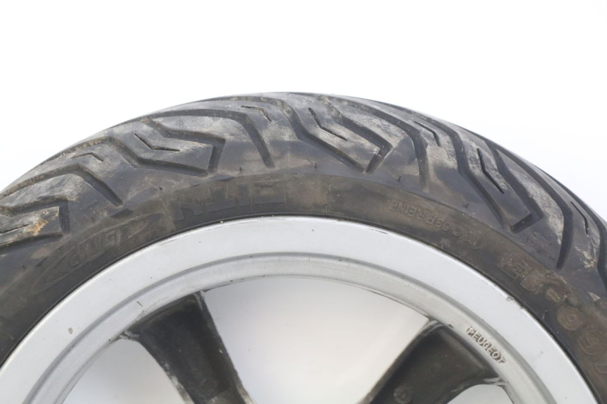 photo de REAR WHEEL RIM PEUGEOT SATELIS 125 (2010 - 2012) - Fixing points details