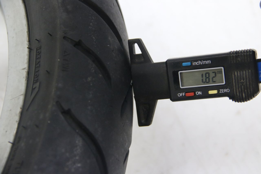 photo de REAR WHEEL RIM APRILIA SCARABEO 4T 50 (2009 - 2017) - Zoom on usage condition