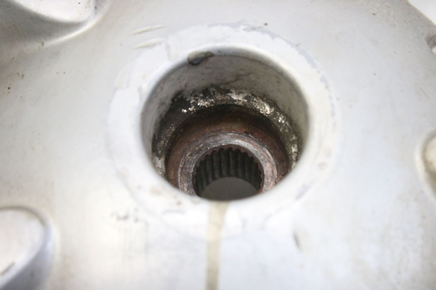 photo de REAR WHEEL RIM APRILIA SCARABEO 100 (2003 - 2012) - Zoom on usage condition