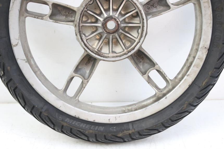 photo de REAR WHEEL RIM APRILIA SCARABEO 100 (2003 - 2012) - Markings and original references