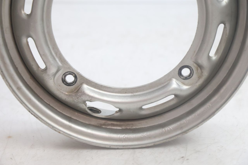 photo de REAR WHEEL RIM HONDA SCV LEAD 100 (2003 - 2007) - Zoom on usage condition