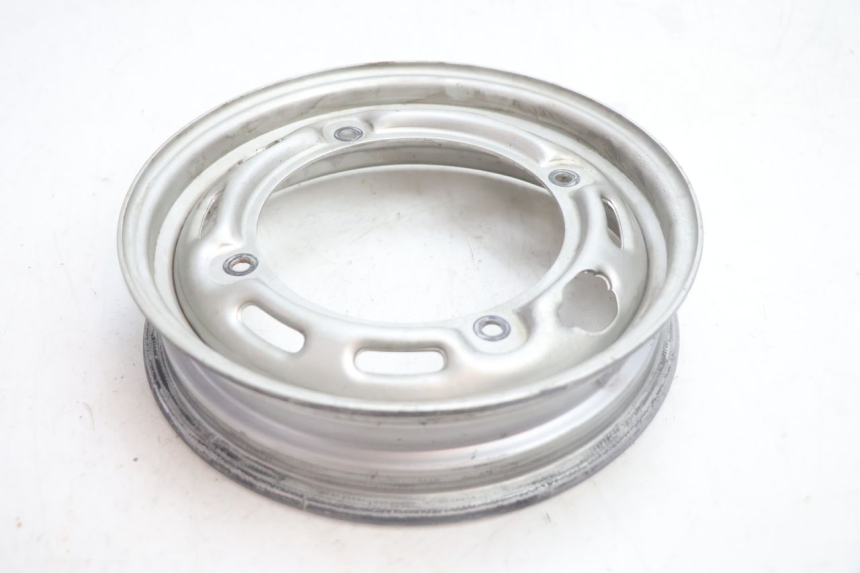 photo de REAR WHEEL RIM HONDA SCV LEAD 100 (2003 - 2007) - Alternative perspective