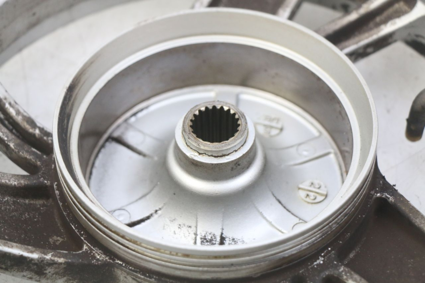 photo de REAR WHEEL RIM KYMCO SENTO 100 (2008 - 2013) - High-resolution close-up