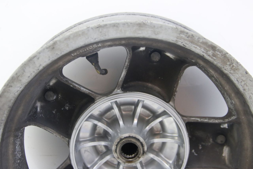 photo de REAR WHEEL RIM MBK SKYLINER 125 (1998 - 2001) - Surface and material condition