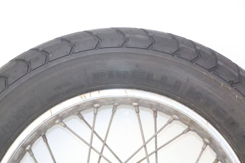 photo de REAR WHEEL RIM YAMAHA SR 125 (1982 - 2003) - High-resolution close-up