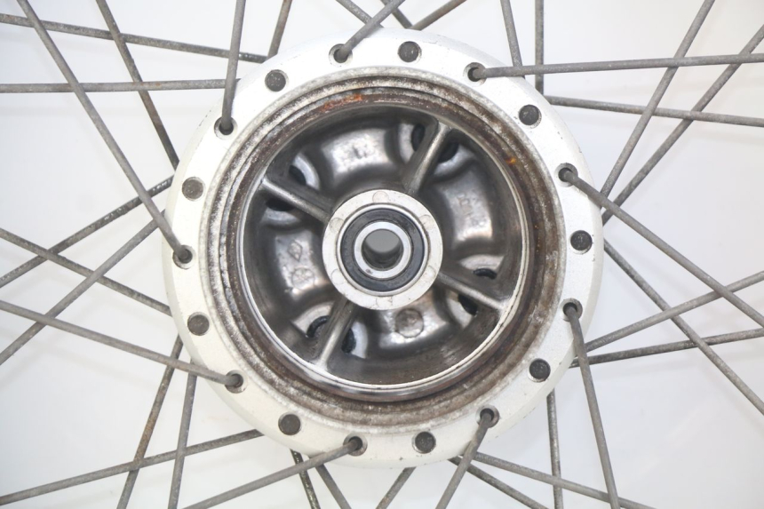 photo de REAR WHEEL RIM YAMAHA SR 125 (1982 - 2003) - Supplementary product photo