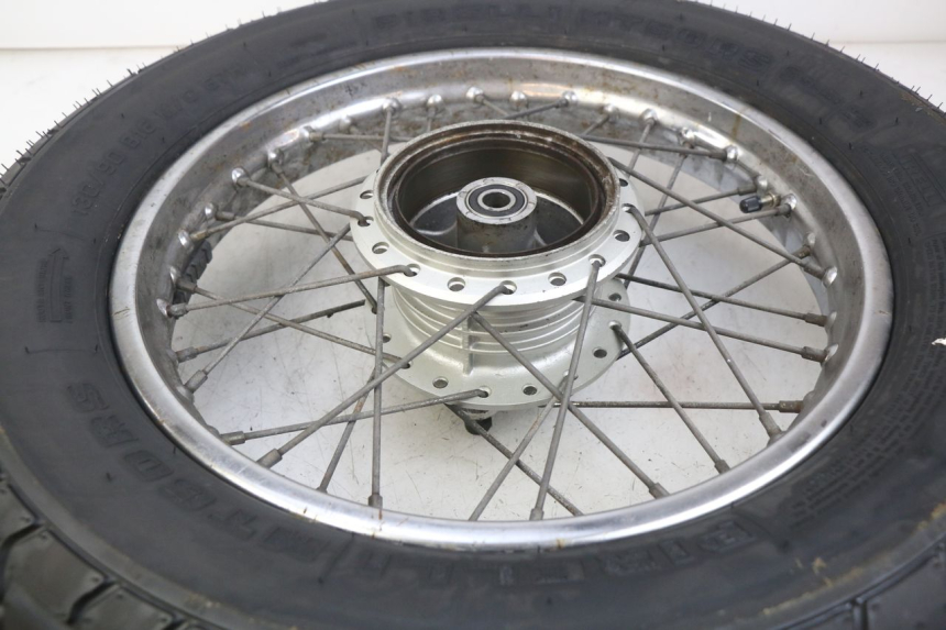 photo de REAR WHEEL RIM YAMAHA SR 125 (1982 - 2003) - Fixing points details