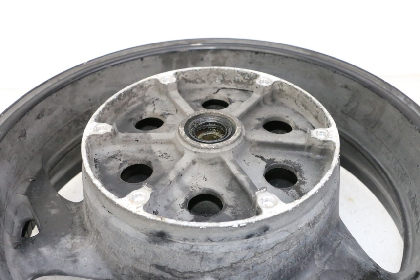 photo de REAR RIM HONDA ST PAN EUROPEAN 1300 (2002 - 2013) - Distinctive features