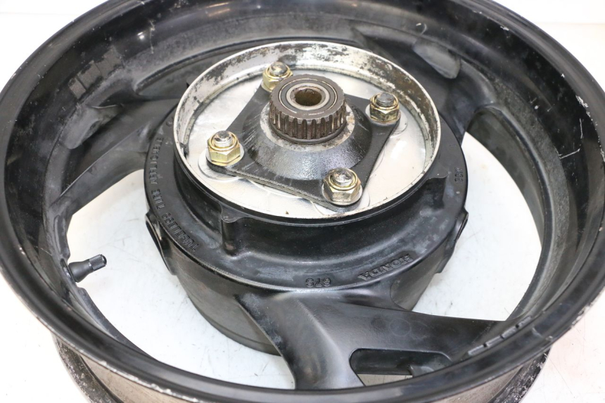 photo de REAR RIM HONDA ST PAN EUROPEAN 1300 (2002 - 2013) - Component zoom