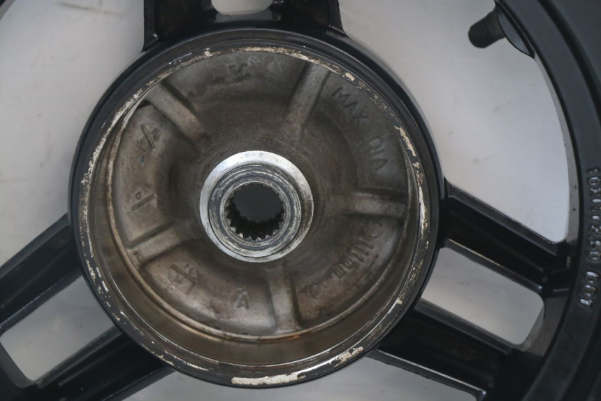 photo de REAR RIM PEUGEOT STREETZONE 2T 50 (2014 - 2019) - Surface and material condition