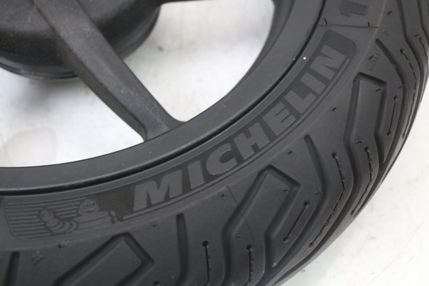 photo de REAR RIM KYMCO SUPER 8 125 (2008 - 2015) - Distinctive features