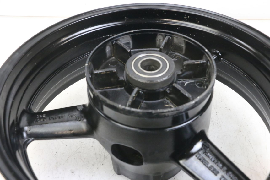 photo de REAR WHEEL RIM YAMAHA TDM ABS 900 (2002 - 2014) - Zoom on usage condition