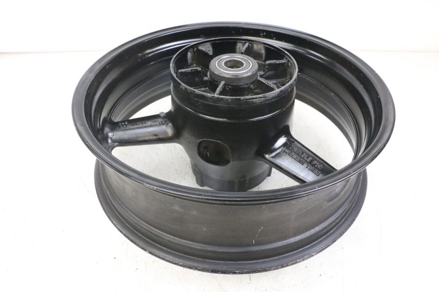 photo de REAR WHEEL RIM YAMAHA TDM ABS 900 (2002 - 2014) - Alternative perspective