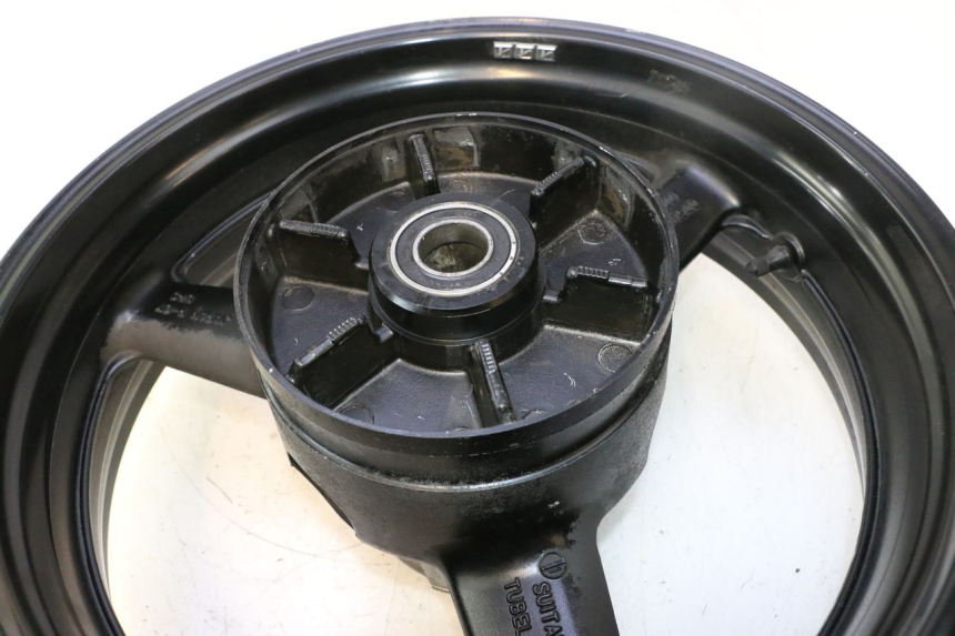 photo de REAR RIM YAMAHA TDM ABS 900 (2002 - 2014) - High-resolution close-up