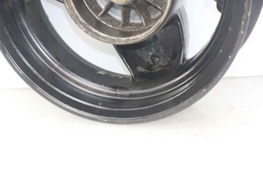 photo de REAR WHEEL RIM PEUGEOT TKR TREKKER FURIOUS 50 (2005 - 2014) - Zoom on usage condition