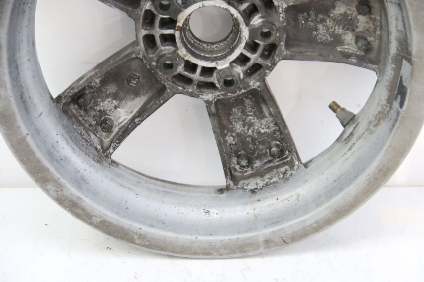 photo de REAR WHEEL PIAGGIO VESPA GRANTURISMO 125 (2003 - 2007) - Technical close-up