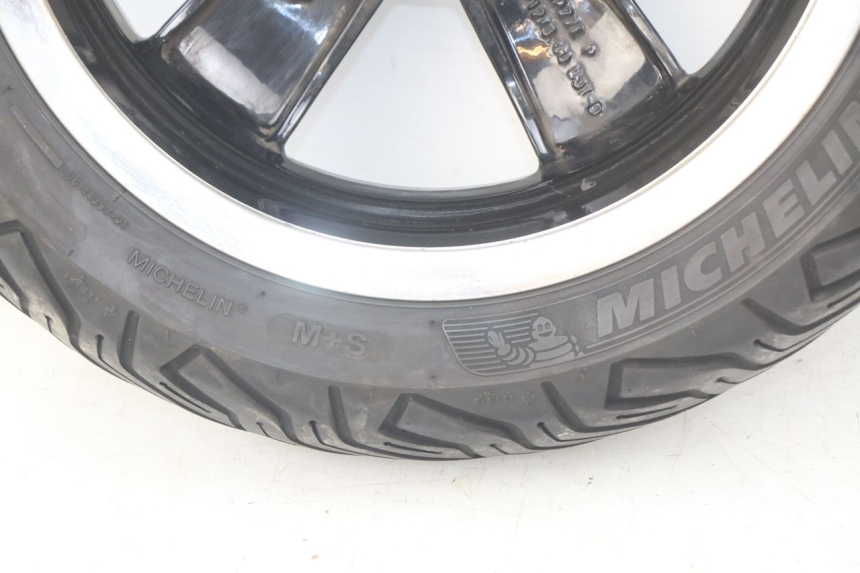 photo de REAR WHEEL RIM PIAGGIO VESPA GTS IGET ABS 125 (2017 - 2023) - Fixing points details