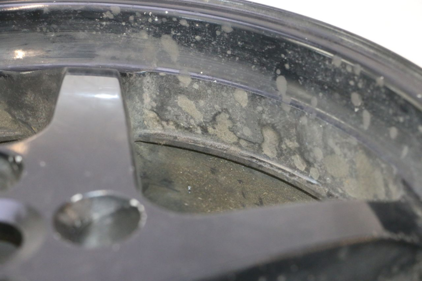 photo de REAR RIM HONDA VFR FI RC46 800 (1998 - 2001) - Technical close-up