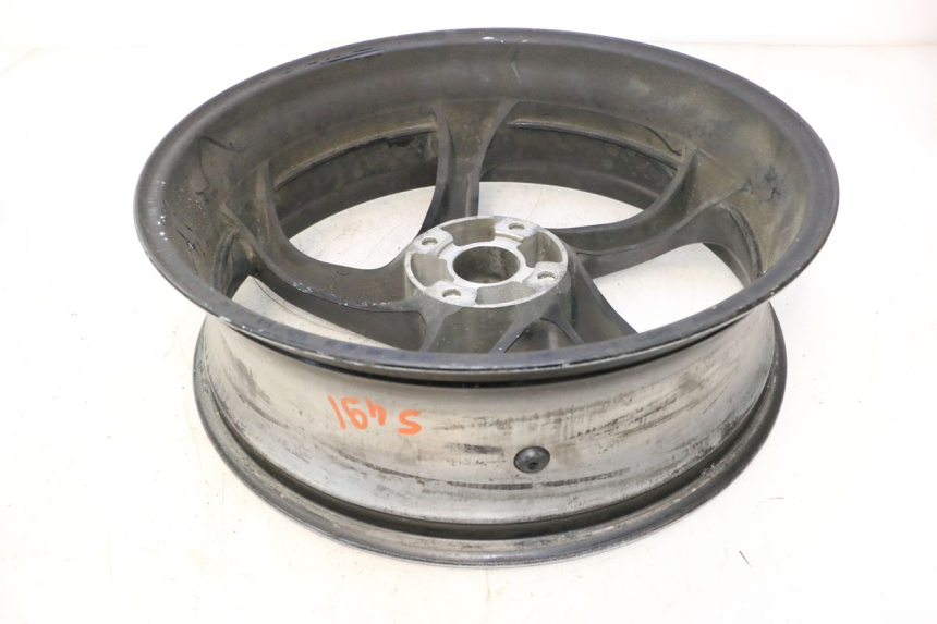 photo de REAR RIM HONDA VFR FI RC46 800 (1998 - 2001) - Fixing points details