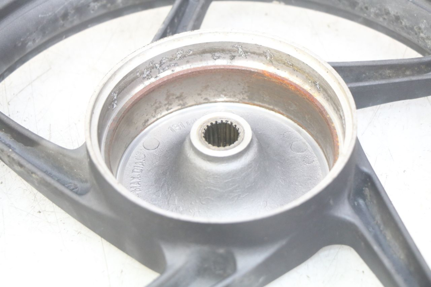 photo de REAR WHEEL RIM HONDA VISION NSC R 50 (2013 - 2015) - Alternative perspective