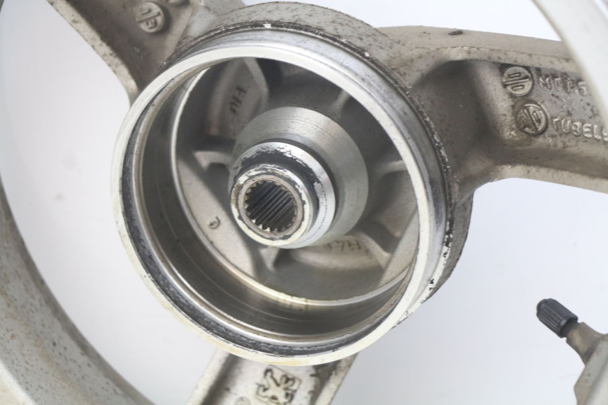 photo de REAR WHEEL RIM PEUGEOT VIVACITY NEW 4T 50 (2008 - 2017) - Product overview