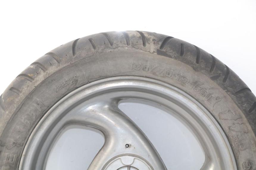 photo de REAR RIM PEUGEOT VIVACITY 100 (1999 - 2008) - High-resolution close-up
