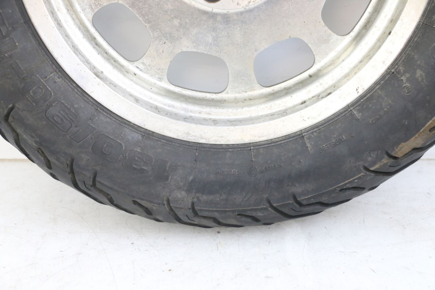 photo de REAR WHEEL RIM DAELIM VL DAYSTAR 125 (2000 - 2011) - Technical close-up