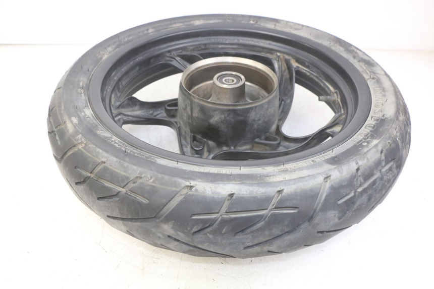 photo de REAR WHEEL RIM SYM WOLF SB 125 (2011 - 2018) - Alternative perspective