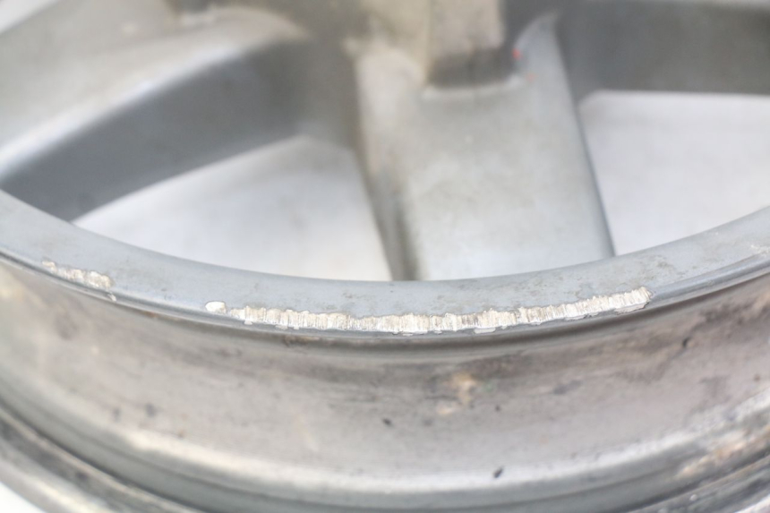 photo de REAR WHEEL PIAGGIO X7 125 (2007 - 2013) - Technical close-up