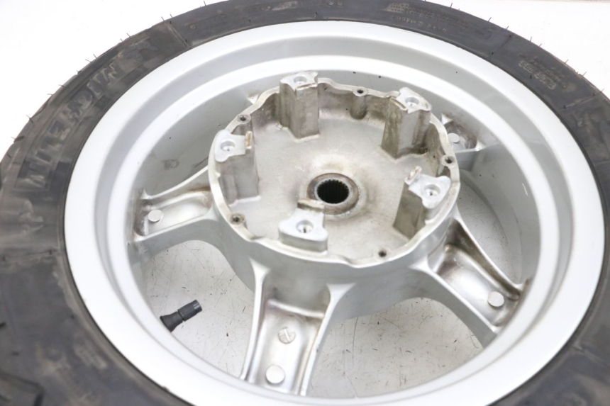 photo de REAR RIM KYMCO XCITING 250 (2006 - 2009) - Fixing points details