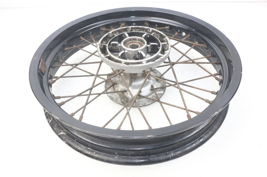 photo de REAR WHEEL RIM SUZUKI XF FREEWIND 650 (1997 - 2003) - Technical close-up