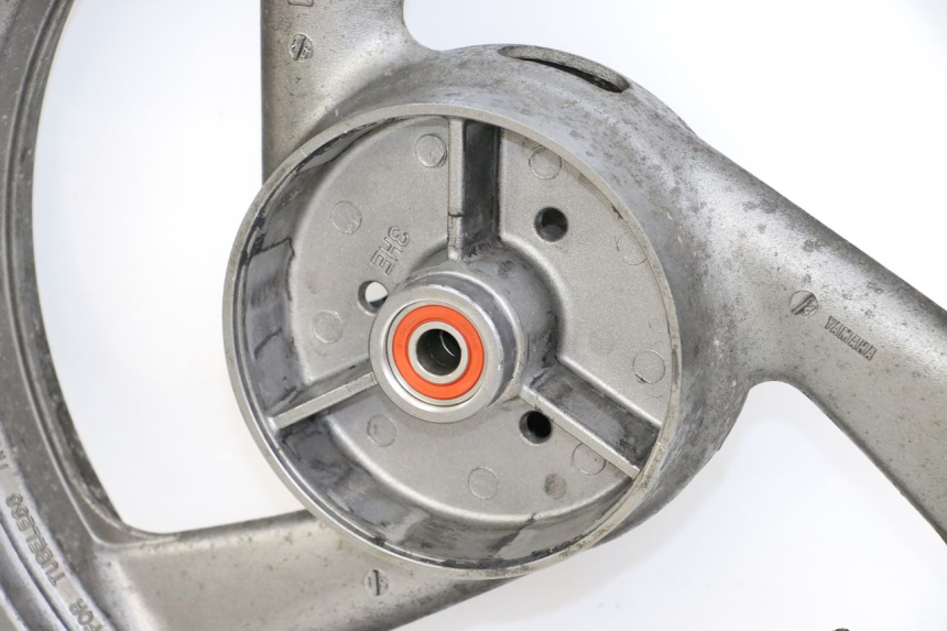 photo de REAR RIM YAMAHA XJ600 XJ DIVERSION 600 (1992 - 1997) - Technical close-up