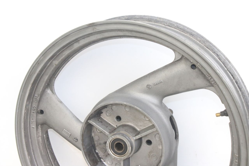 photo de REAR WHEEL RIM YAMAHA XJN DIVERSION 600 (2000 - 2003) - Zoom on usage condition