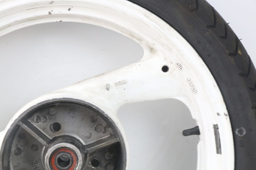 photo de REAR RIM YAMAHA XJN XJ N DIVERSION 600 (1994 - 1997) - Zoom on usage condition