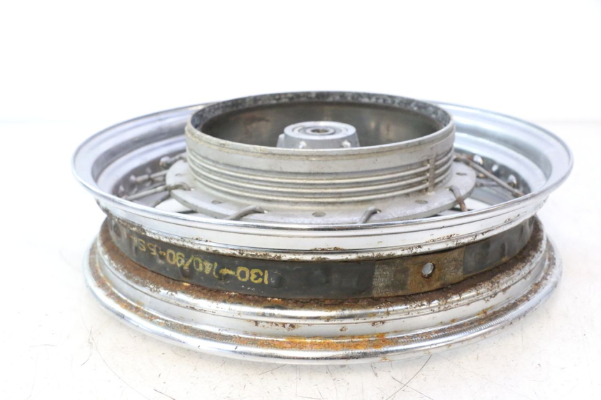 photo de REAR RIM YAMAHA XV VIRAGO 535 (1988 - 2004) - Additional view of the item