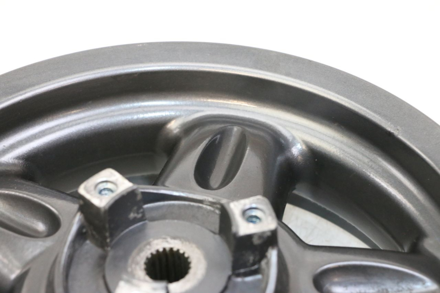 photo de REAR RIM YAMAHA YP MAJESTY 125 (2007 - 2010) - Additional view of the item