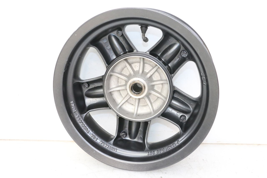 photo de REAR RIM YAMAHA YP MAJESTY 125 (2007 - 2010) - Technical close-up