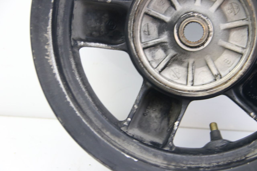 photo de REAR WHEEL RIM PIAGGIO ZIP 2T 50 (2009 - 2019) - Zoom on usage condition