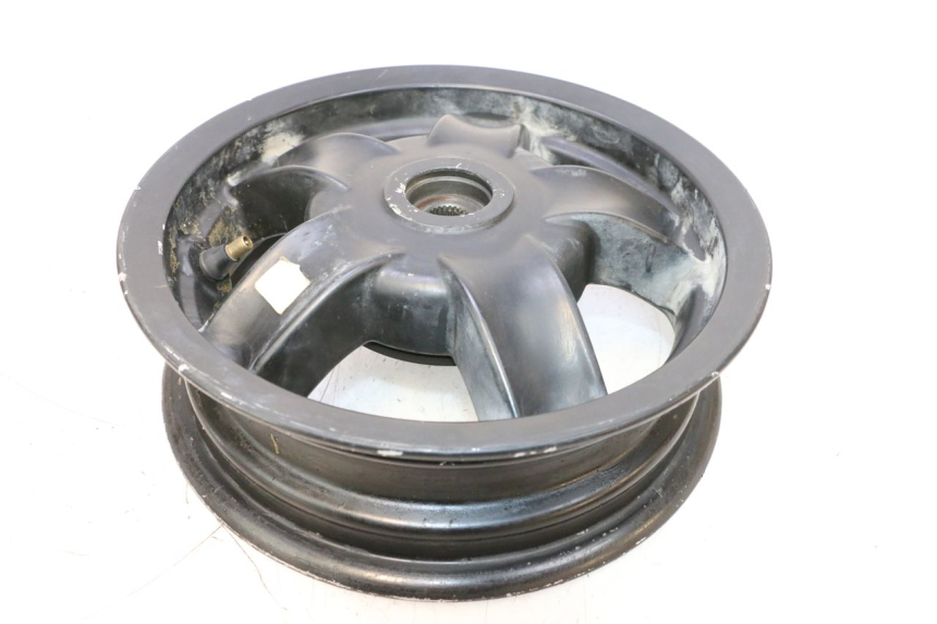 photo de REAR WHEEL RIM PIAGGIO ZIP 4T 50 (2018 - 2020) - Technical close-up