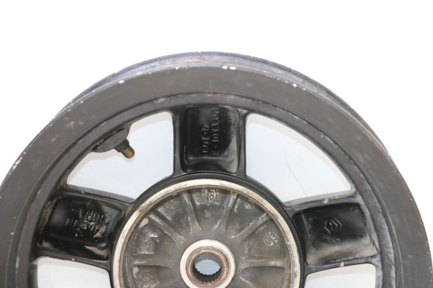 photo de REAR WHEEL RIM PIAGGIO ZIP 4T 50 (2018 - 2020) - Fixing points details