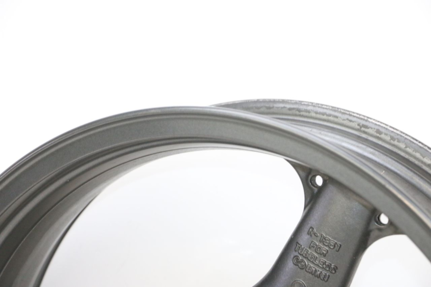 photo de REAR RIM KAWASAKI ZR 7 750 (1999 - 2004) - Detailed visual inspection
