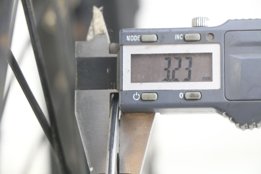 photo de FRONT WHEEL RIM ORION AGB37 CRF1 DIRT BIKE 125 (2013 - 2021) - Alternative perspective