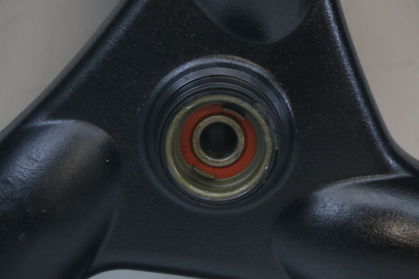 photo de FRONT WHEEL RIM KYMCO AGILITY 4T 50 (2018 - 2022) - Technical close-up